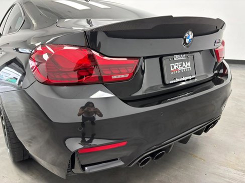 Used 2017 BMW M4 Competition image 17