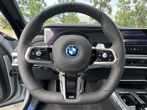 New 2026 BMW 750e xDrive image 22