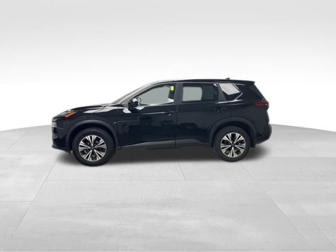 Used 2023 Nissan Rogue SV image 7