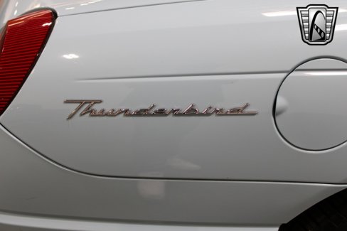 Used 2003 Ford Thunderbird image 13