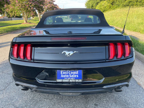 Used 2020 Ford Mustang Premium image 5