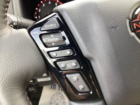 Used 2024 Nissan Frontier PRO-4X w/ Pro Premium Package image 30