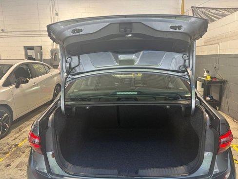 Used 2025 Volkswagen Jetta SE image 30