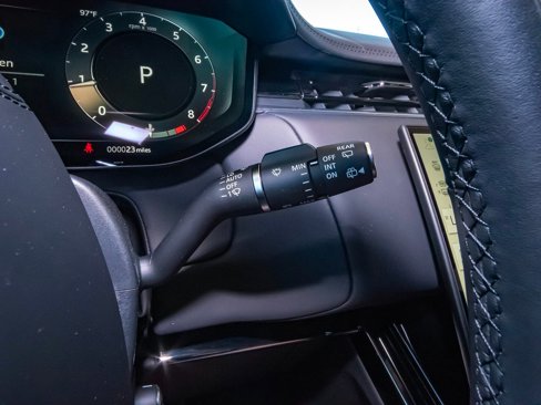 New 2025 Land Rover Range Rover Sport Autobiography image 13