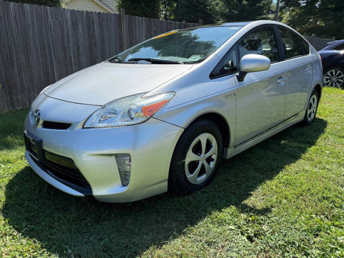 Used 2015 Toyota Prius Four image 2