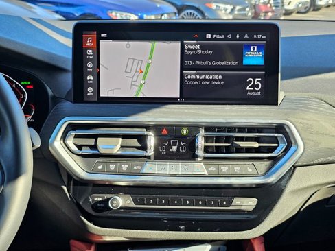 Used 2025 BMW X4 xDrive30i w/ Premium Package image 40