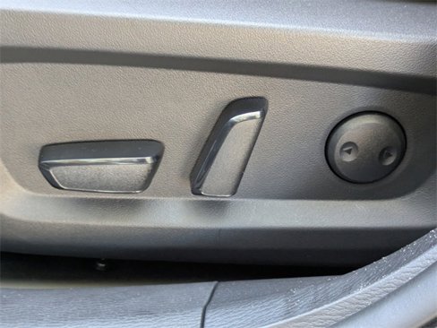 New 2025 Mitsubishi Outlander SEL image 23