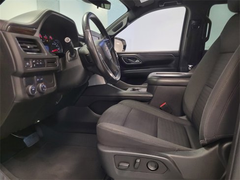 Used 2023 Chevrolet Suburban LS image 4