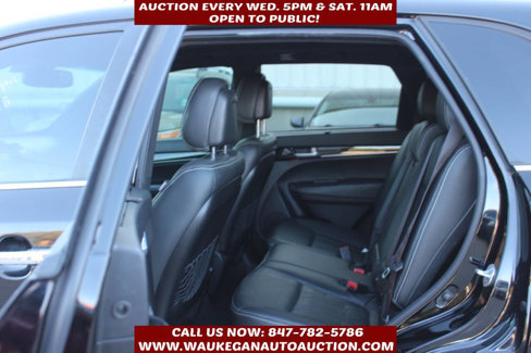 Used 2015 Kia Sorento SX image 9