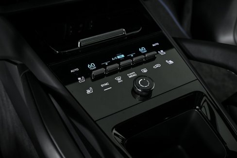 New 2025 Porsche Cayenne GTS image 17
