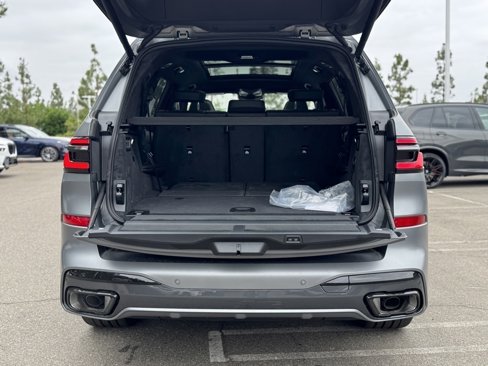 New 2026 BMW X7 xDrive40i w/ Executive Package image 16