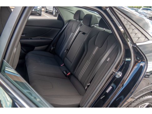 Used 2024 Hyundai Elantra SEL w/ Convenience Package image 18