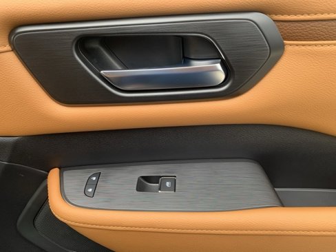 New 2025 Nissan Armada SL image 33