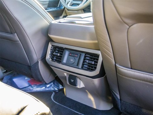 Used 2025 Ford F450 Platinum w/ Platinum Plus Package image 28