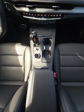 Used 2025 Cadillac XT4 Sport image 37