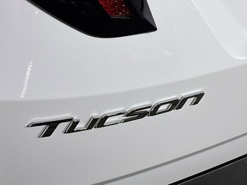 Used 2024 Hyundai Tucson Limited image 25