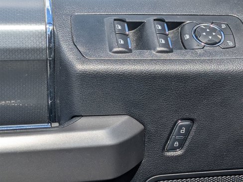 Used 2017 Ford F150 XLT w/ Equipment Group 302A Luxury image 13