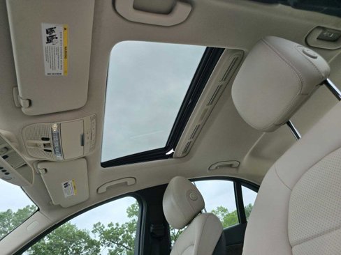 Used 2018 Mercedes-Benz C 300 4MATIC Sedan image 23