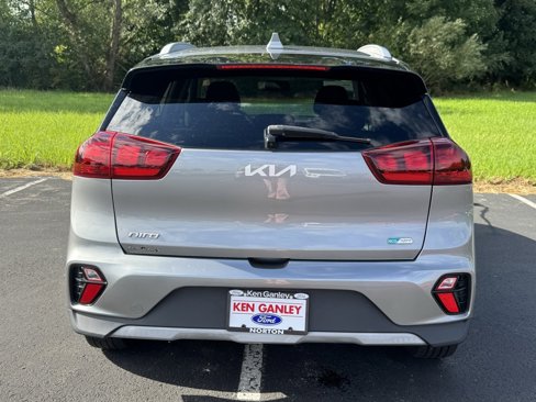 Used 2022 Kia Niro LXS image 10