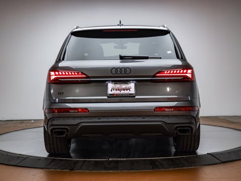 New 2025 Audi Q7 3.0T Prestige image 9