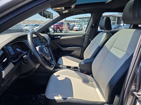 Used 2020 Volkswagen Jetta R-Line image 22