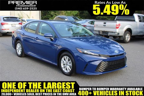 Used 2025 Toyota Camry LE image 1