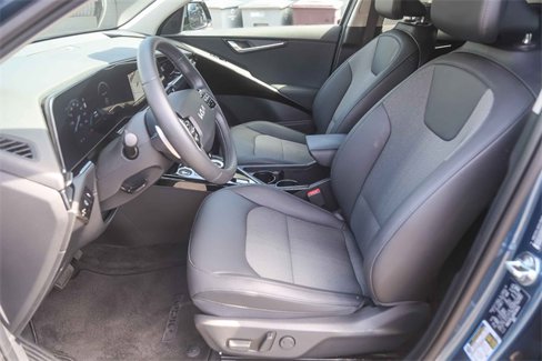 Certified 2025 Kia Niro Wind image 18
