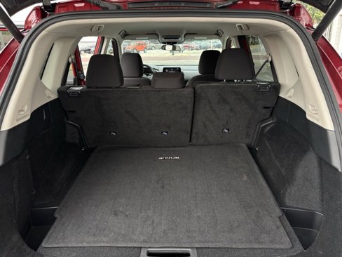 Used 2024 Nissan Rogue SV image 25