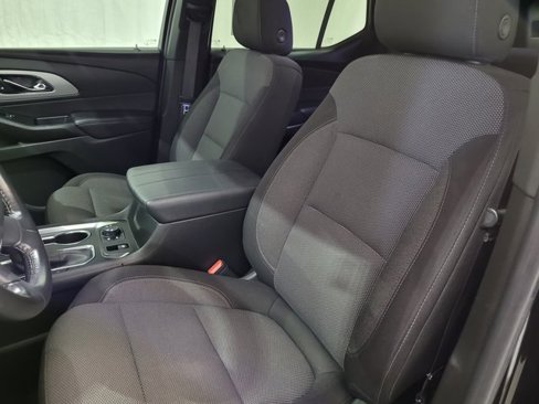 Used 2022 Chevrolet Traverse LT image 29