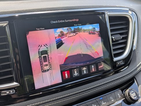 New 2025 Chrysler Pacifica Limited image 13