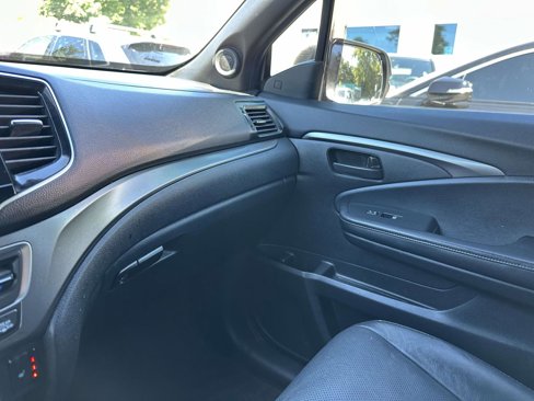 Used 2023 Honda Passport EX-L image 32