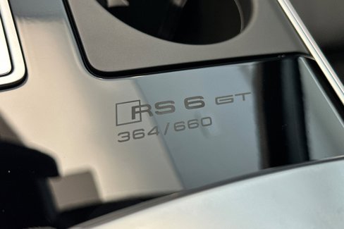 New 2025 Audi RS 6 performance image 25