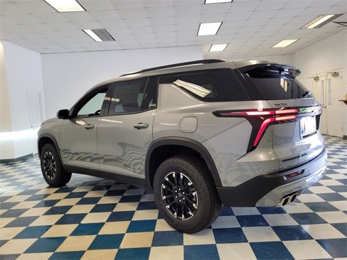 New 2026 Chevrolet Traverse Z71 w/ Enhanced Driving Package image 9