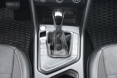 Used 2022 Volkswagen Taos SE image 13