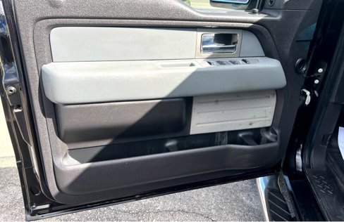 Used 2011 Ford F150 XLT w/ XLT Chrome Pkg image 11