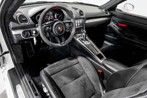 Used 2021 Porsche 718 Cayman GT4 image 9