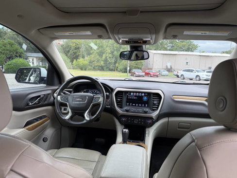 Used 2017 GMC Acadia Denali w/ Technology Package image 4