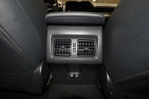Used 2025 Toyota Camry XSE image 29
