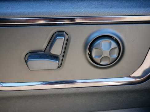 New 2025 RAM 1500 Limited w/ Body Color Bumper Group image 13