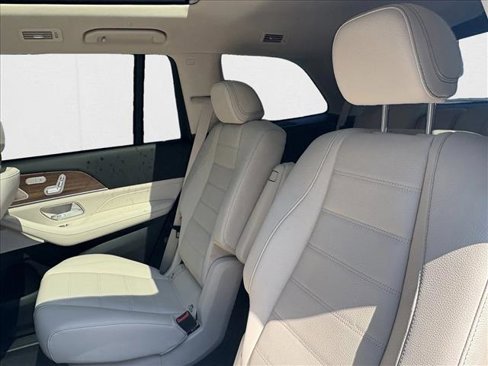 New 2026 Mercedes-Benz GLS 450 4MATIC image 26