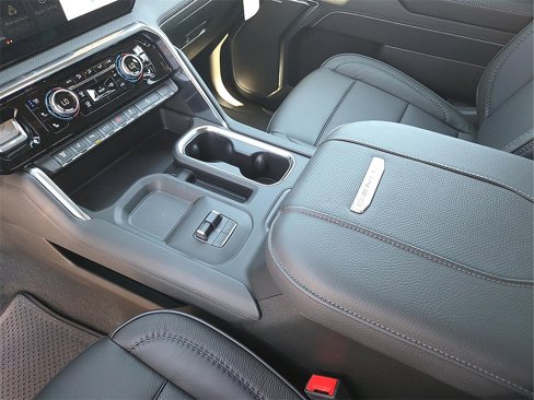 New 2026 GMC Sierra 2500 Denali w/ Denali Reserve Package image 18
