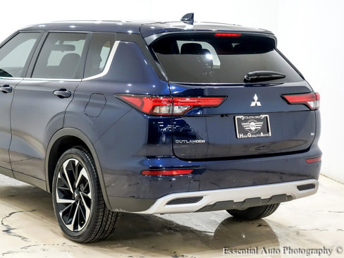 Used 2023 Mitsubishi Outlander SE image 8