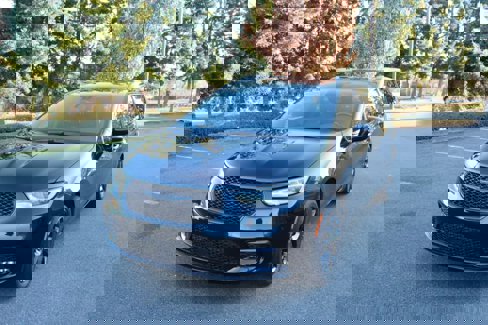 Used 2022 Chrysler Pacifica Touring-L image 1