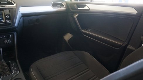 Used 2024 Volkswagen Tiguan S image 36