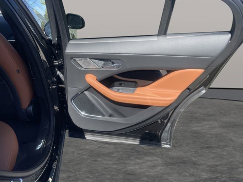 New 2024 Jaguar I-PACE R-Dynamic HSE image 21