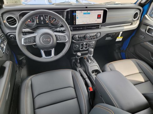 New 2025 Jeep Wrangler Sahara image 31