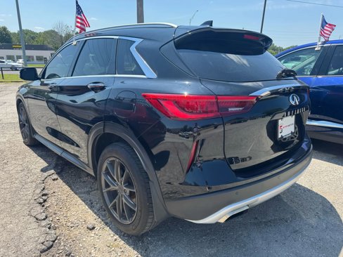 Used 2019 INFINITI QX50 Essential w/ Premium Heat Package image 4
