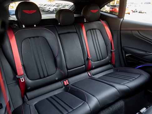 Used 2025 Aston Martin DBX 707 image 20