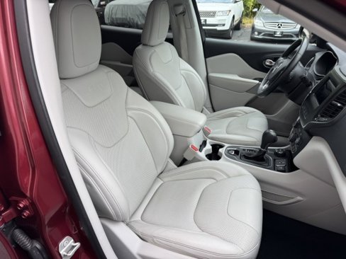 Used 2020 Jeep Cherokee Latitude Lux w/ Quick Order Package 26H Lux image 28
