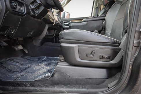Used 2024 RAM 2500 Laramie image 12